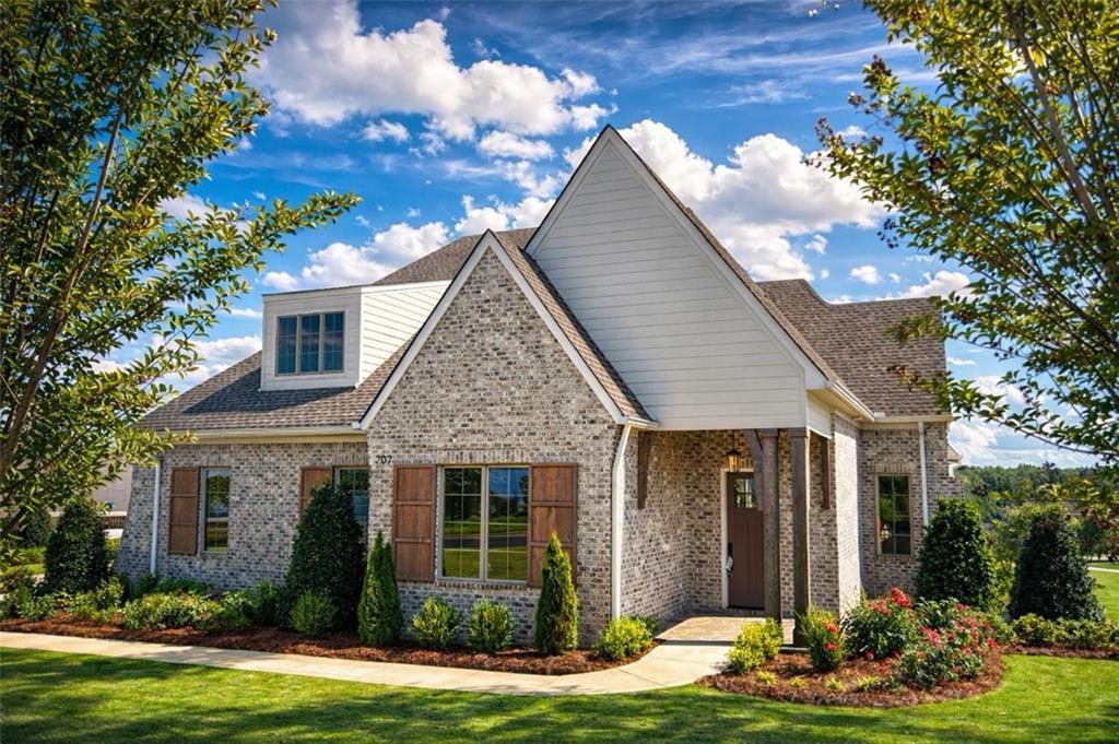 Image of Property at 207 Bridgewater Boulevard, Auburn, AL 36830
