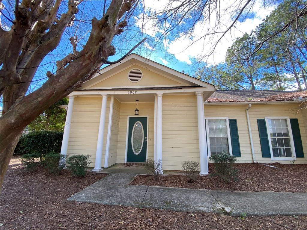 Image of Property at 1009 Gentry Drive, Auburn, AL 36830