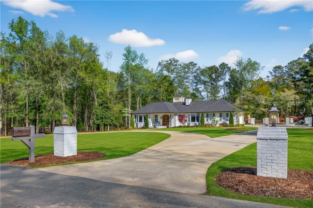 Image of Property at 2140 White Oak Lane, Auburn, AL 36830