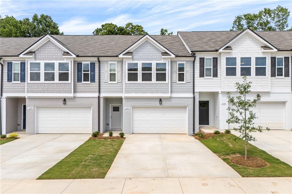 Image of Property at 1233 Mccoy Street, Opelika, AL 36801