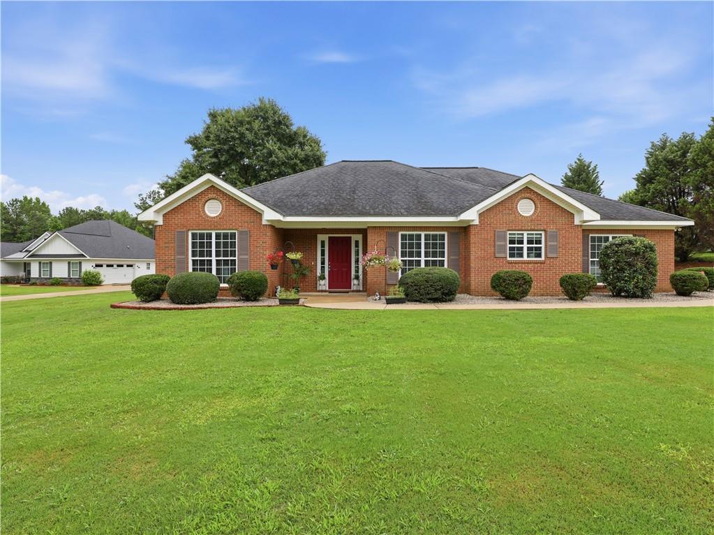 Image of Property at 374 Lee Road 370, Valley, AL 36854