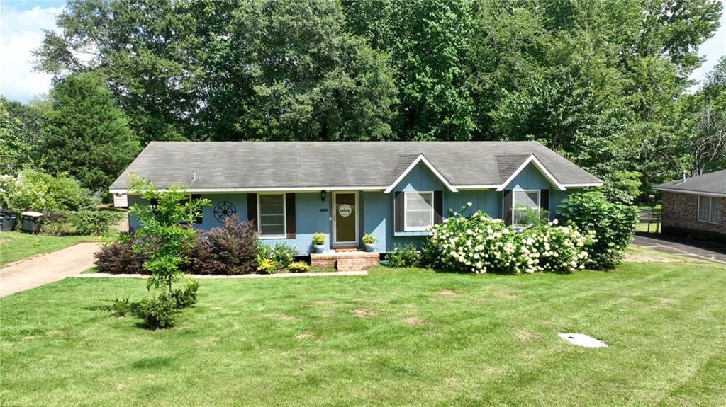 Image of Property at 2004 Baton Court, Opelika, AL 36801